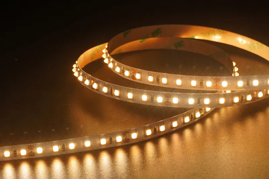 2835 120Les/m 24 V 8mm