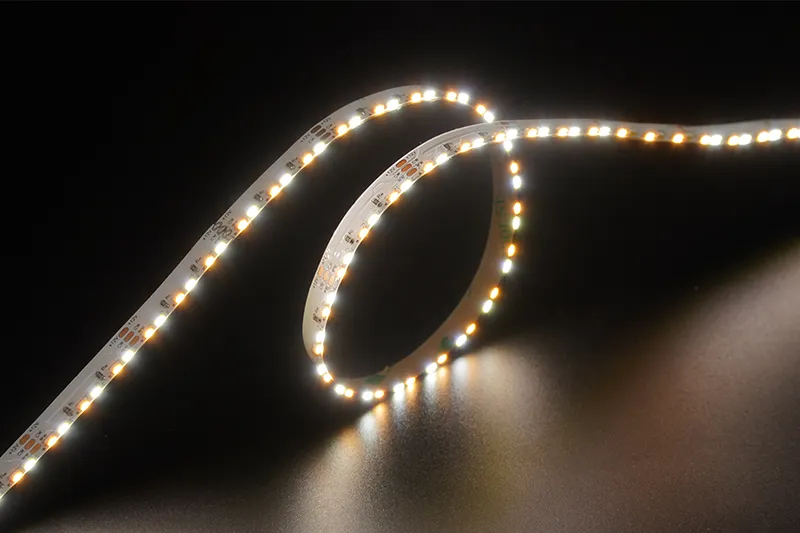 3014 180LEDS/M CCT 12V 8 mm （Seitenansicht）