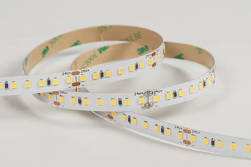 2835 140leds/m 24 V 10 mm