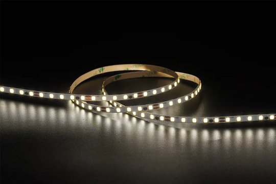 2835 120LEDS/M 24 V 5 mm konstanter Strom