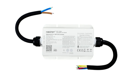 Wasserdichtes WLAN fünf in einem Licht mit Controller