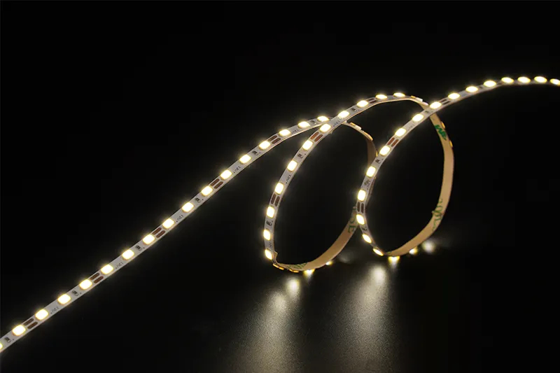 2835 120LEDS/M 12 V 4mm