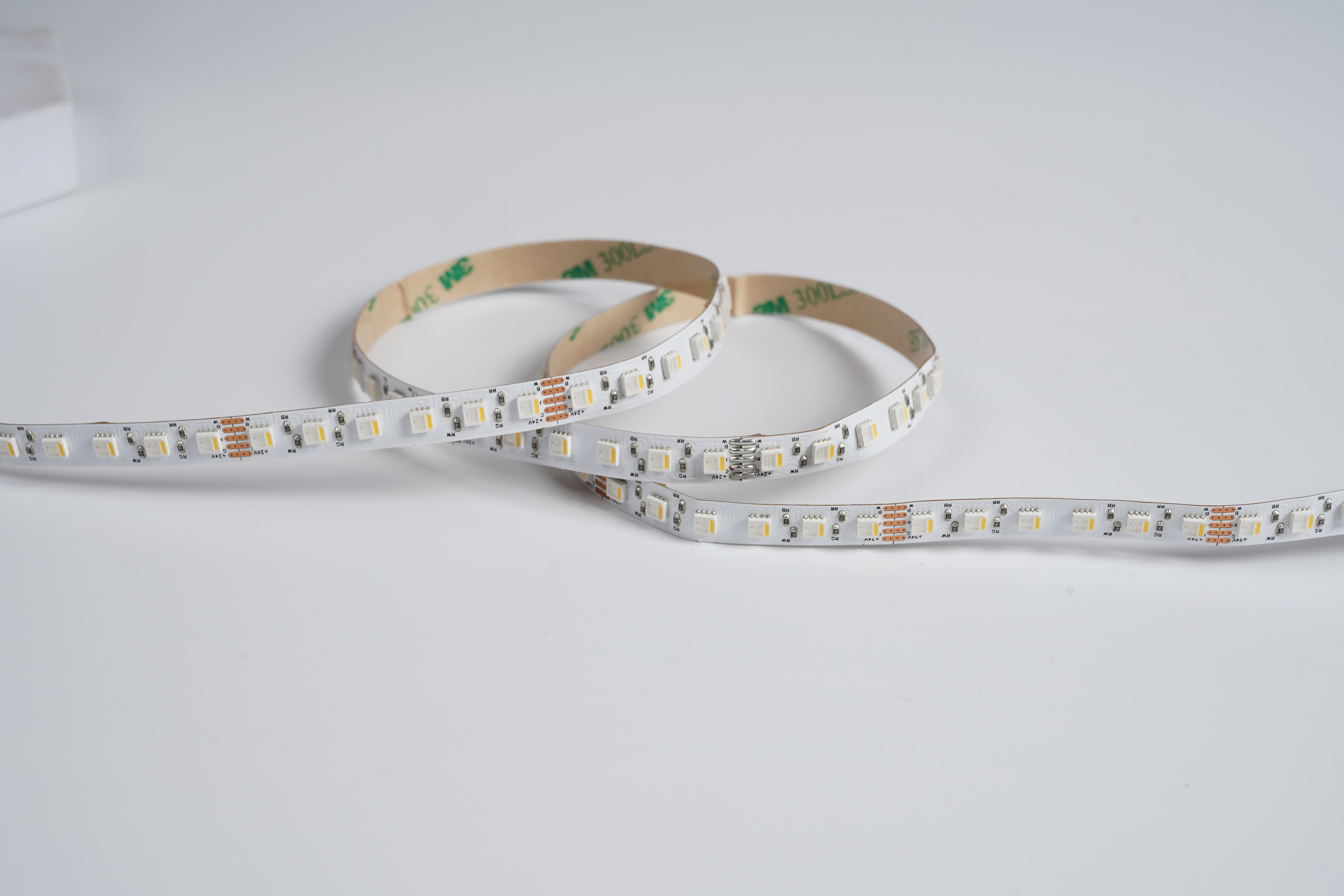 3535 4in1 120leds/m RGBW 24V 8MM